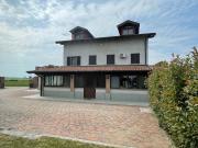 Villetta indipendente in vendita di 300 m² in Via Guazzora