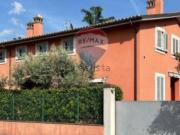 Villetta indipendente in vendita di 300 m² in Via Monti...