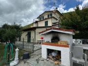 Villetta indipendente in vendita di 300 m² in Via Primavera