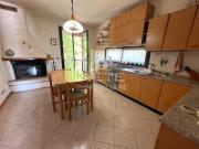 Villetta indipendente in vendita di 300 m² in Via Teano