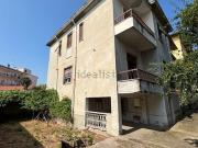 Villetta indipendente in vendita di 300 m² in Via Trieste