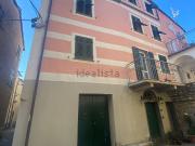 Villetta indipendente in vendita di 300 m² in Via Vara