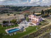 Villetta indipendente in vendita di 303 m² in Strada...