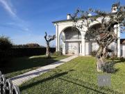 Villetta indipendente in vendita di 305 m²