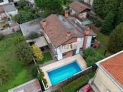 Villetta indipendente in vendita di 316 m² in Via...
