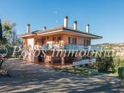 Villetta indipendente in vendita di 318 m² in Via Valle...