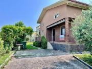 Villetta indipendente in vendita di 320 m² in Via Molino...