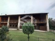 Villetta indipendente in vendita di 320 m² in Via Pandino