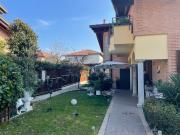 Villetta indipendente in vendita di 330 m² in Via...