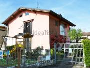 Villetta indipendente in vendita di 330 m² in Via Don A....