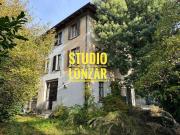 Villetta indipendente in vendita di 330 m² in Via Monte...