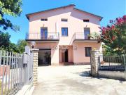 Villetta indipendente in vendita di 333 m² in Via...