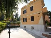 Villetta indipendente in vendita di 345 m² in Via...