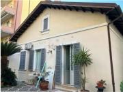 Villetta indipendente in vendita di 345 m² in Via Isonzo, 6