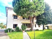 Villetta indipendente in vendita di 350 m² in Strada...