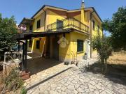 Villetta indipendente in vendita di 350 m² in Via...