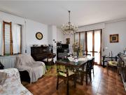 Villetta indipendente in vendita di 350 m² in Via Ugo la...