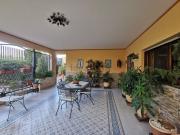 Villetta indipendente in vendita di 350 m² in Viale Val...