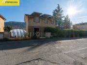 Villetta indipendente in vendita di 355 m² in Via Martin...