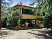 Villetta indipendente in vendita di 357 m² in Via...
