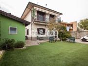 Villetta indipendente in vendita di 360 m² in Via Como, 9