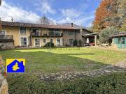 Villetta indipendente in vendita di 360 m² in Via Gibbione