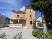 Villetta indipendente in vendita di 370 m²