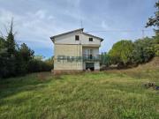 Villetta indipendente in vendita di 378 m² in Contrada...