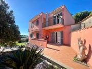 Villetta indipendente in vendita di 380 m² in Via della...