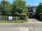 Villetta indipendente in vendita di 380 m² in Via Due...