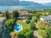 Villetta indipendente in vendita di 380 m² in Via...