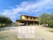 Villetta indipendente in vendita di 385 m²