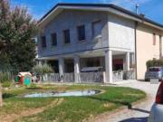 Villetta indipendente in vendita di 387 m² in Via Zero...