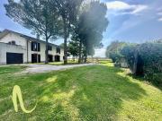 Villetta indipendente in vendita di 398 m² in Via Emilia...