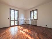 Villetta indipendente in vendita di 398 m² in Via Mario...