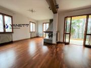 Villetta indipendente in vendita di 400 m² in Via A....