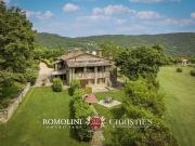 Villetta indipendente in vendita di 411 m²