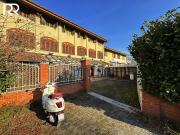 Villetta indipendente in vendita di 425 m² in Via Aosta, 42