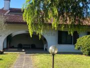 Villetta indipendente in vendita di 440 m² in Via Asolo
