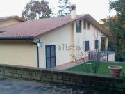 Villetta indipendente in vendita di 450 m²