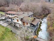 Villetta indipendente in vendita di 450 m²