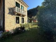 Villetta indipendente in vendita di 450 m² in Via Calti