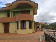 Villetta indipendente in vendita di 450 m² in Via Luna e...