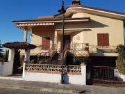 Villetta indipendente in vendita di 450 m² in Vicolo...