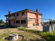 Villetta indipendente in vendita di 451 m² in Strada...