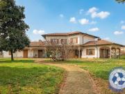 Villetta indipendente in vendita di 483 m² in Strada...