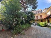 Villetta indipendente in vendita di 524 m² in Via Orazio, 18