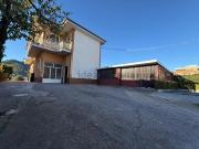 Villetta indipendente in vendita di 530 m² in Via per...