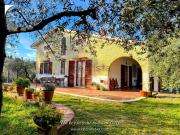 Villetta indipendente in vendita di 538 m²