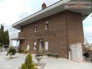 Villetta indipendente in vendita di 550 m² in Strada...